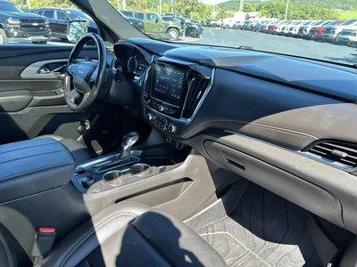2022 Chevrolet Traverse LT Leather
