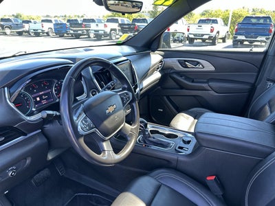 2022 Chevrolet Traverse LT Leather