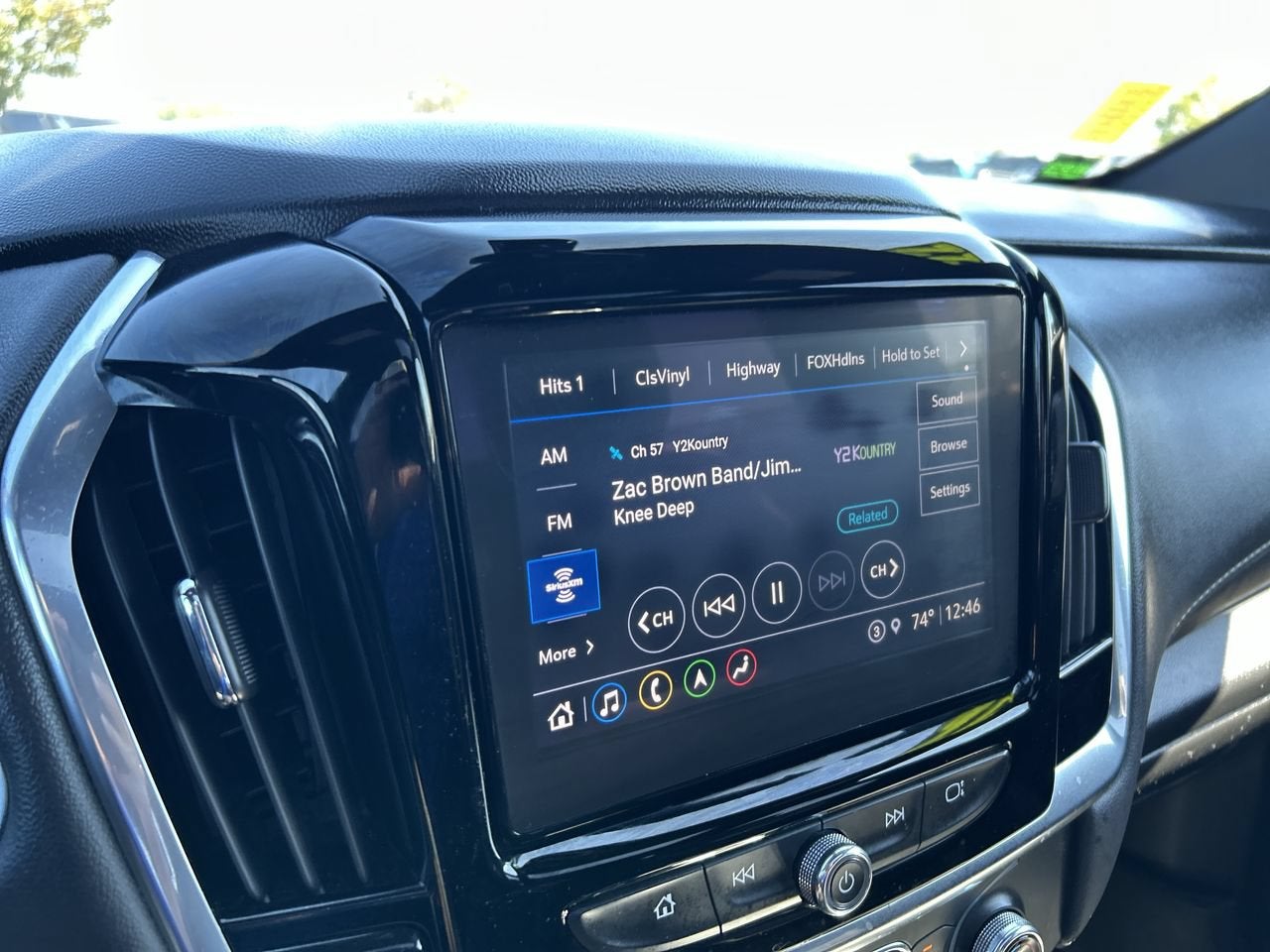 2022 Chevrolet Traverse LT Leather
