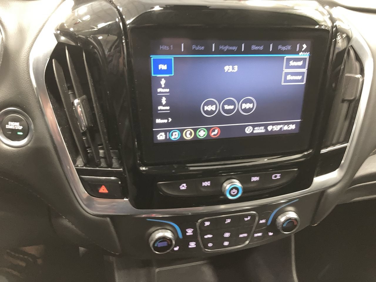 2021 Chevrolet Traverse LT Leather