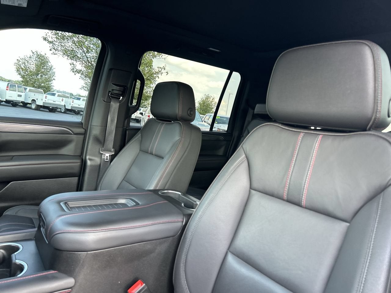 2024 Chevrolet Suburban RST