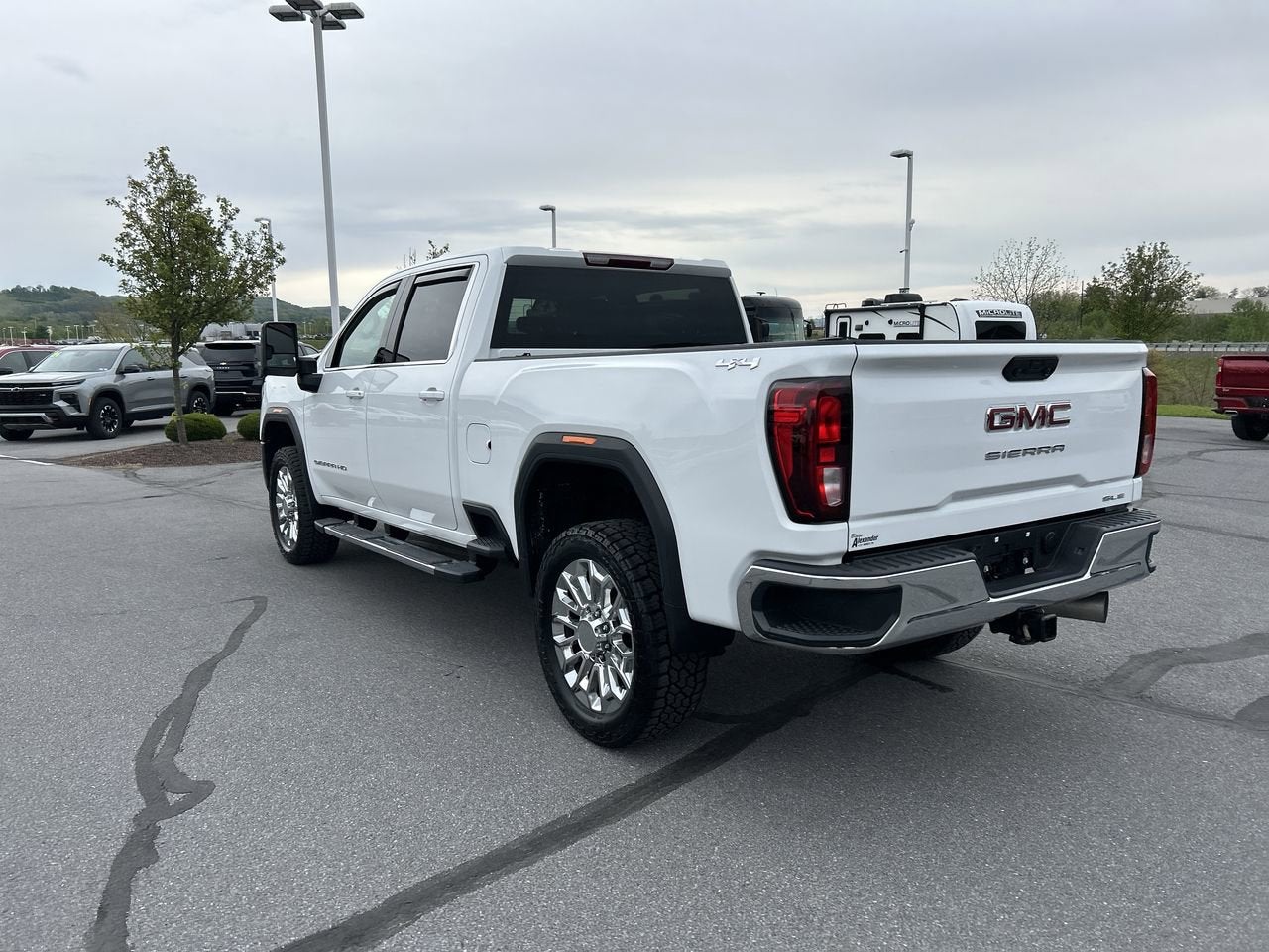 2025 GMC Sierra 2500 HD SLE