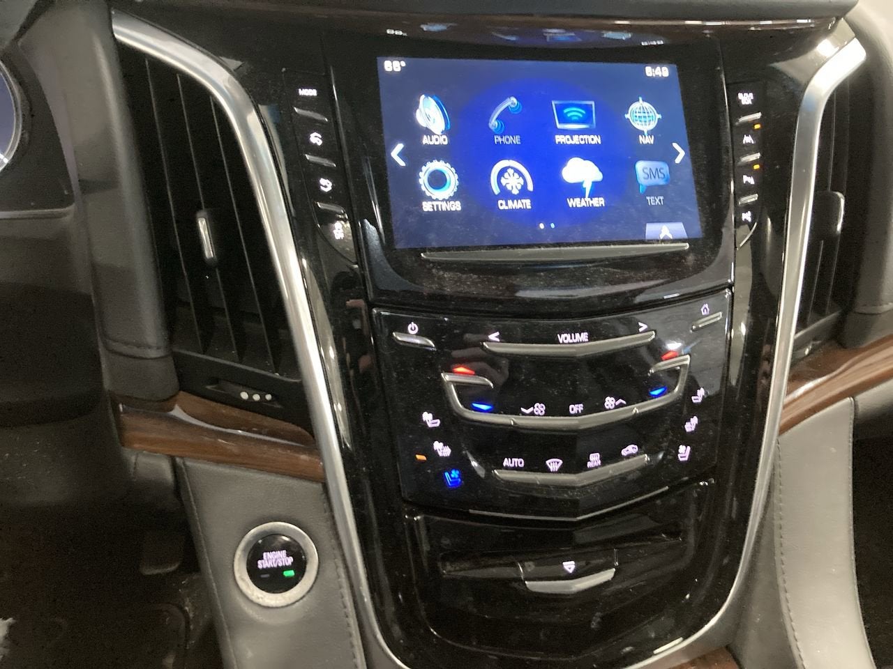 2020 Cadillac Escalade Luxury