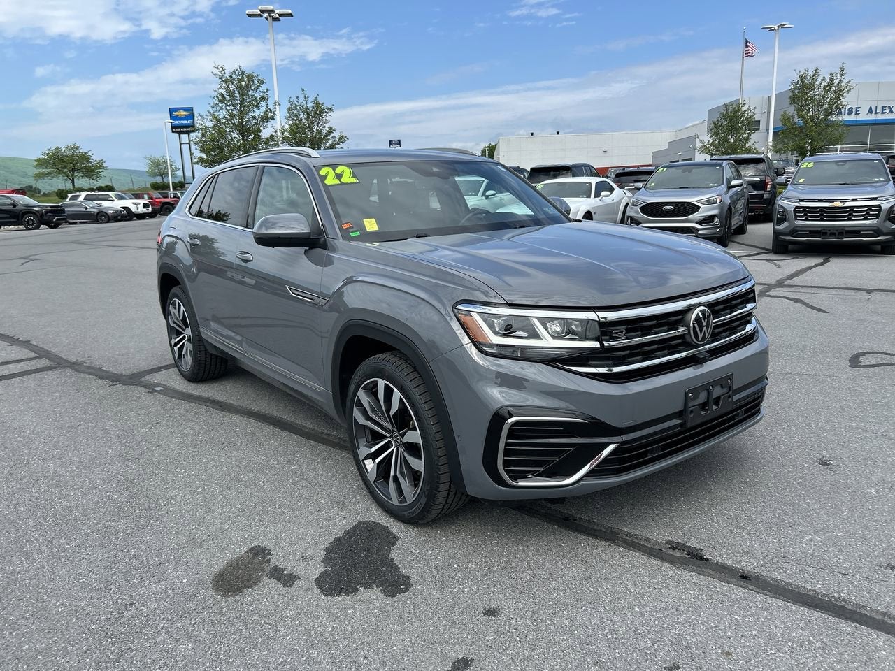 2022 Volkswagen Atlas Cross Sport 3.6L V6 SEL Premium R-Line