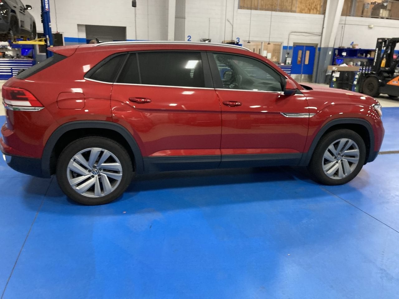 2022 Volkswagen Atlas Cross Sport 3.6L V6 SE w/Technology