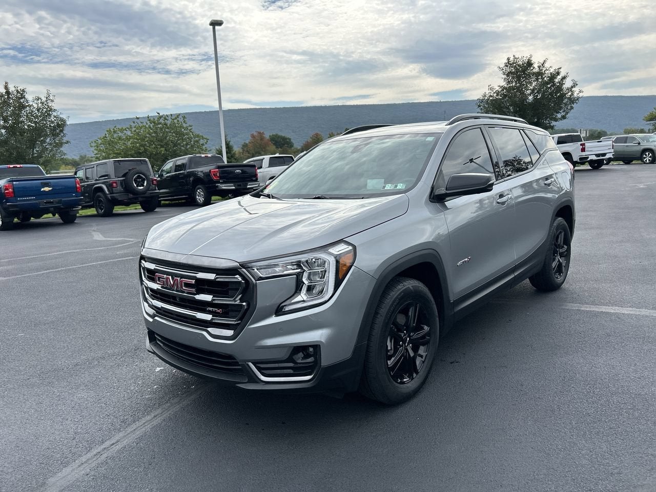2024 GMC Terrain AT4