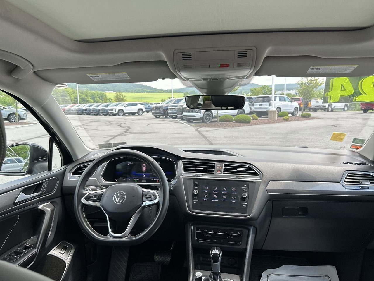 2024 Volkswagen Tiguan SE