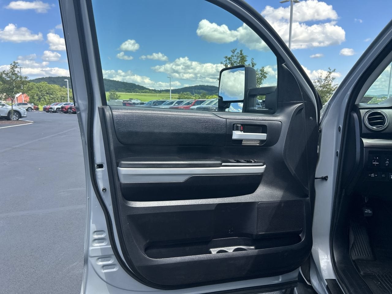 2021 Toyota Tundra 4WD SR5