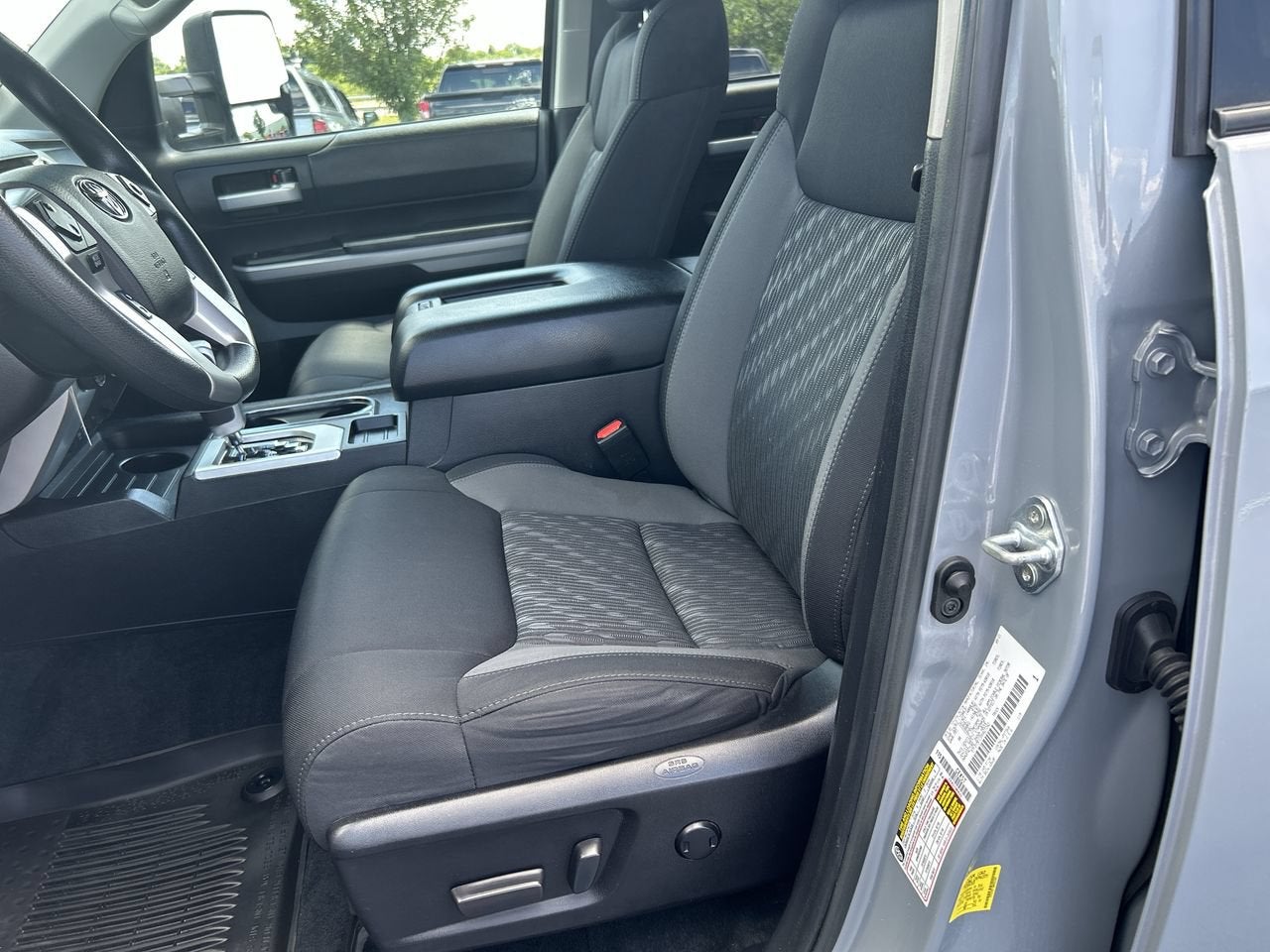2021 Toyota Tundra 4WD SR5