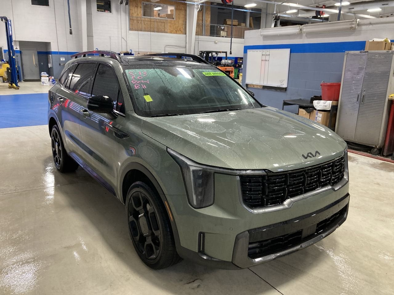 2025 Kia Sorento X-Line EX