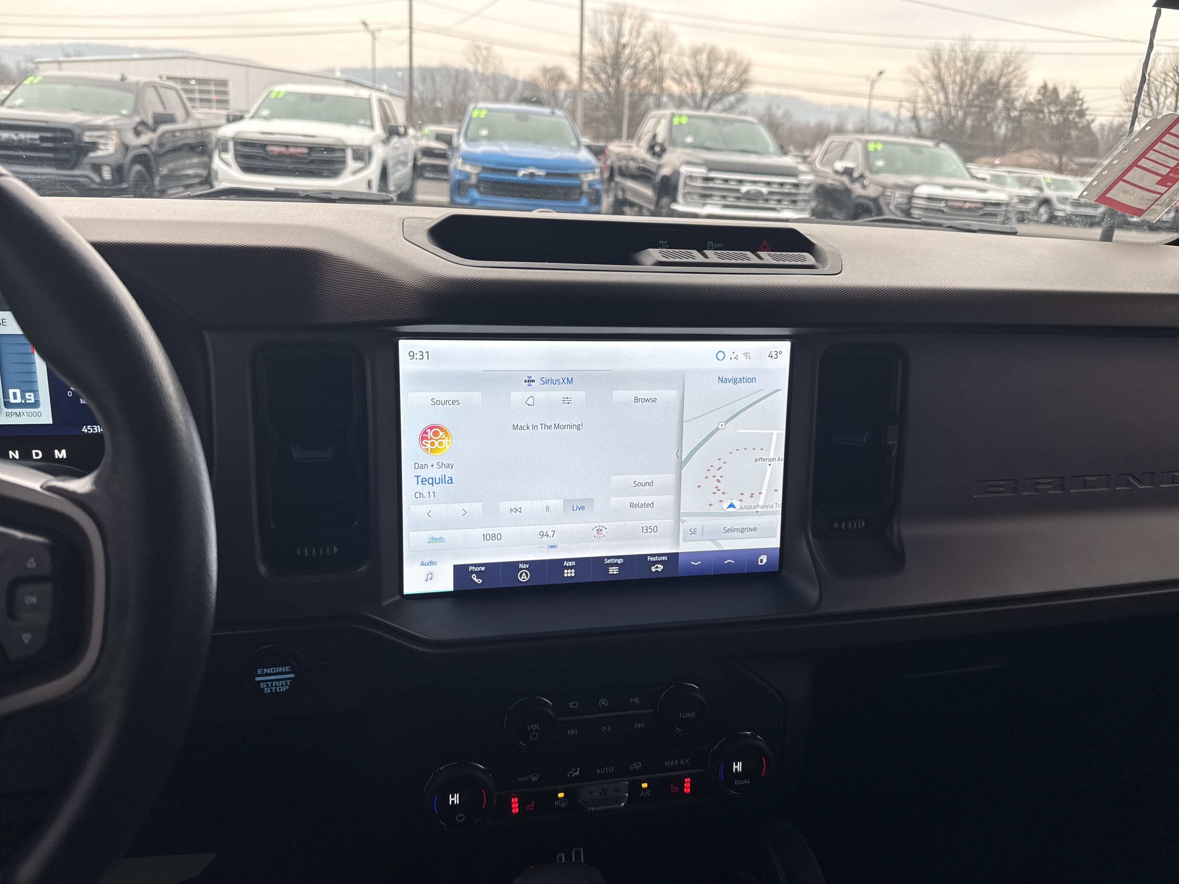 2023 Ford Bronco Base