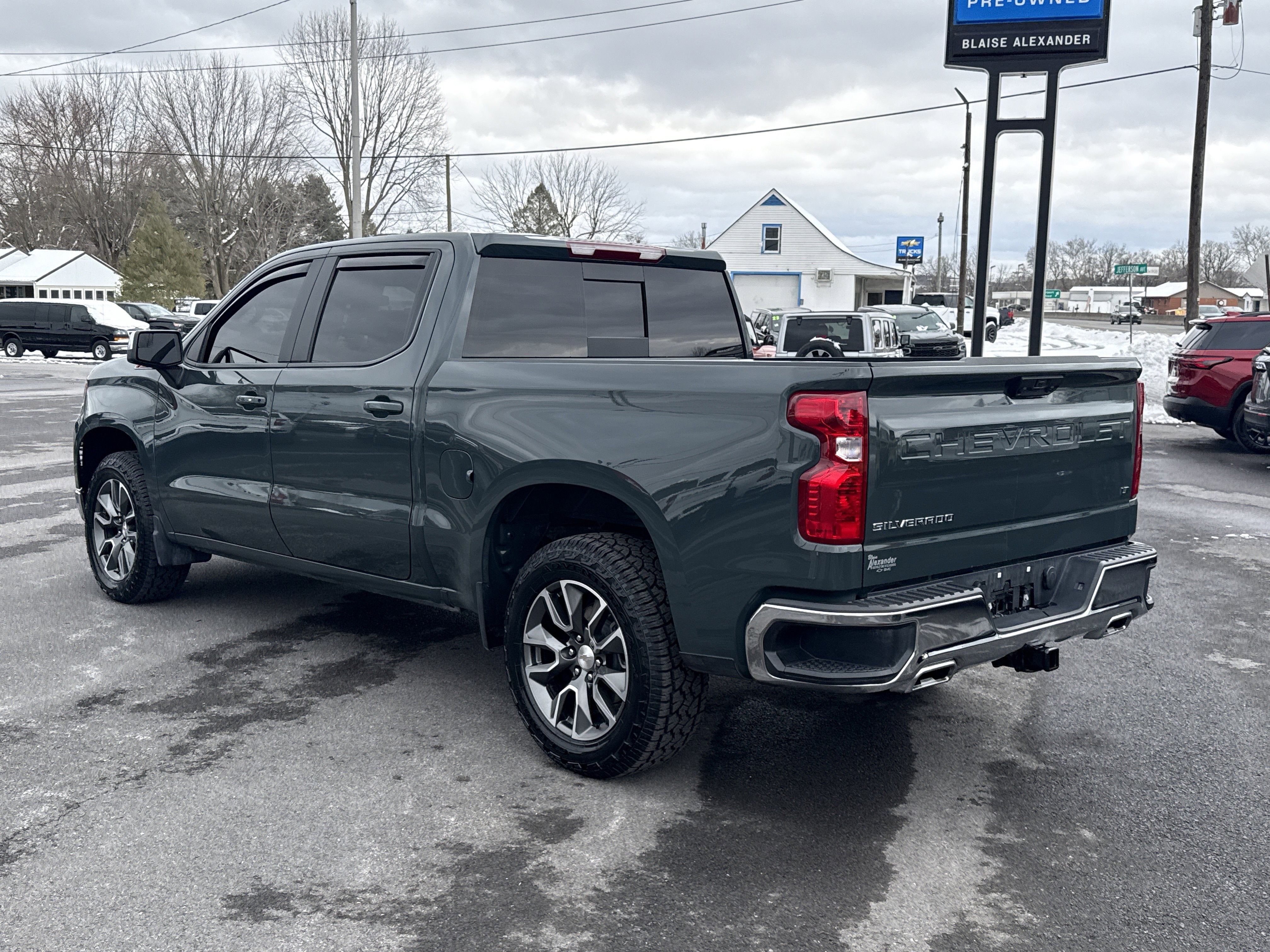 2025 Chevrolet Silverado 1500 LT