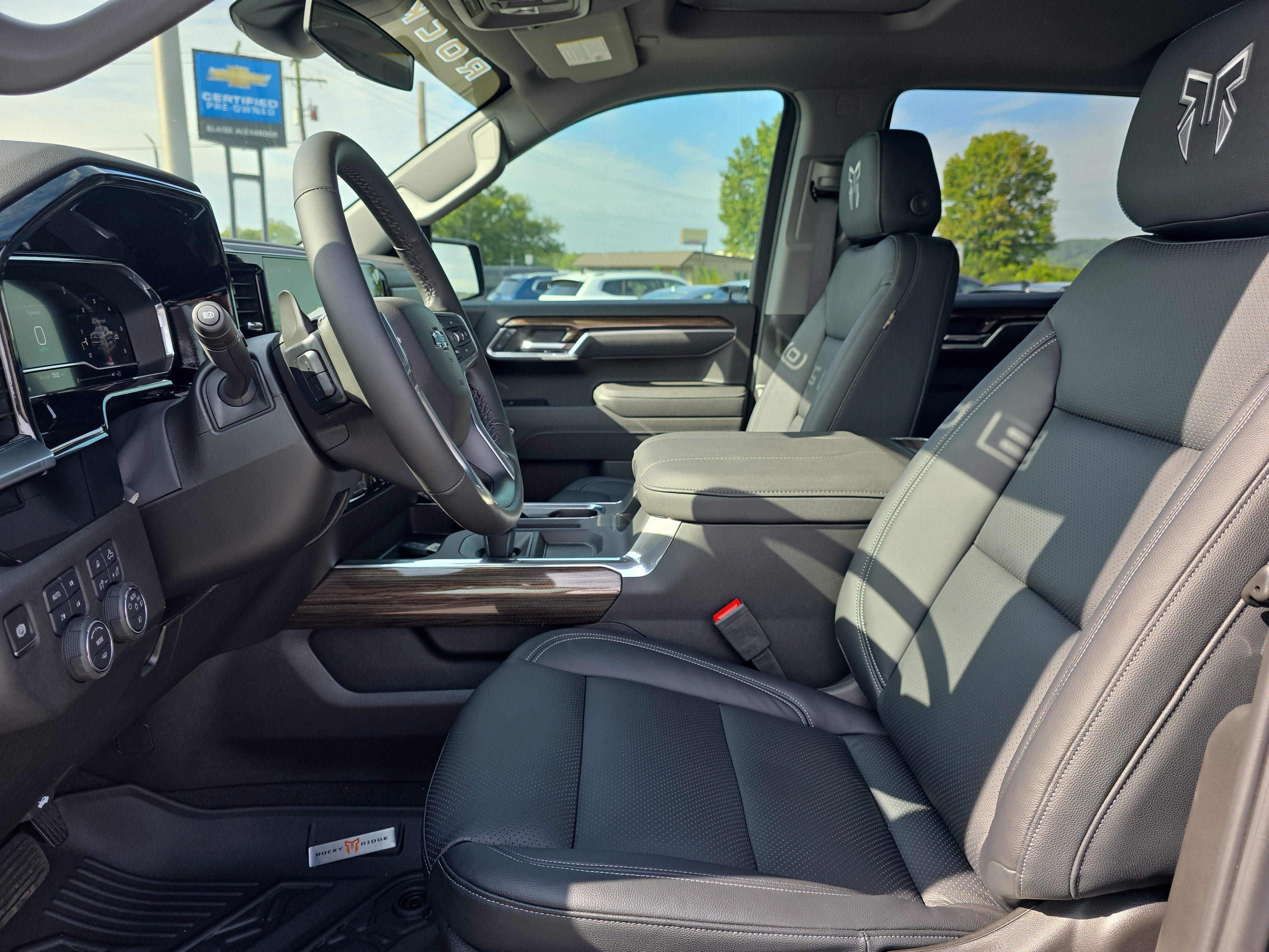 2025 Chevrolet Silverado 1500 RST