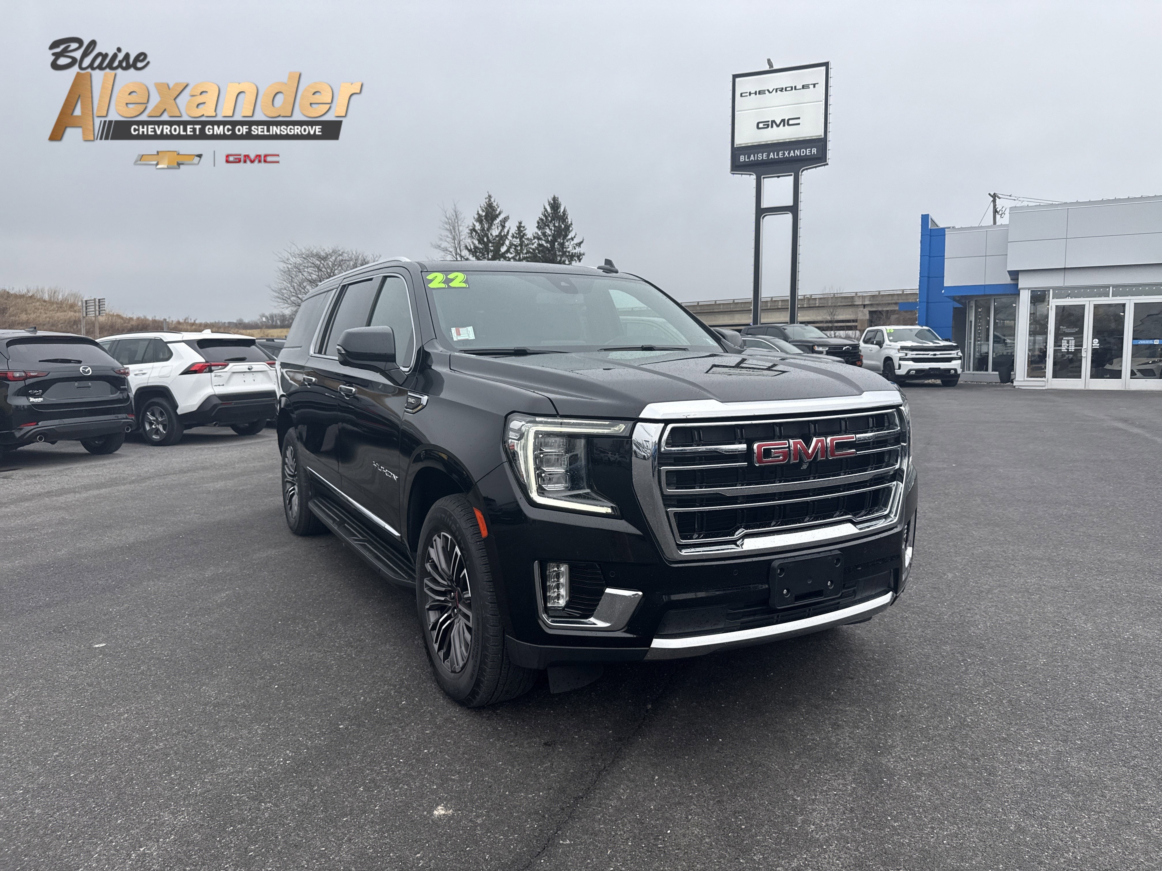 2022 GMC Yukon XL SLT
