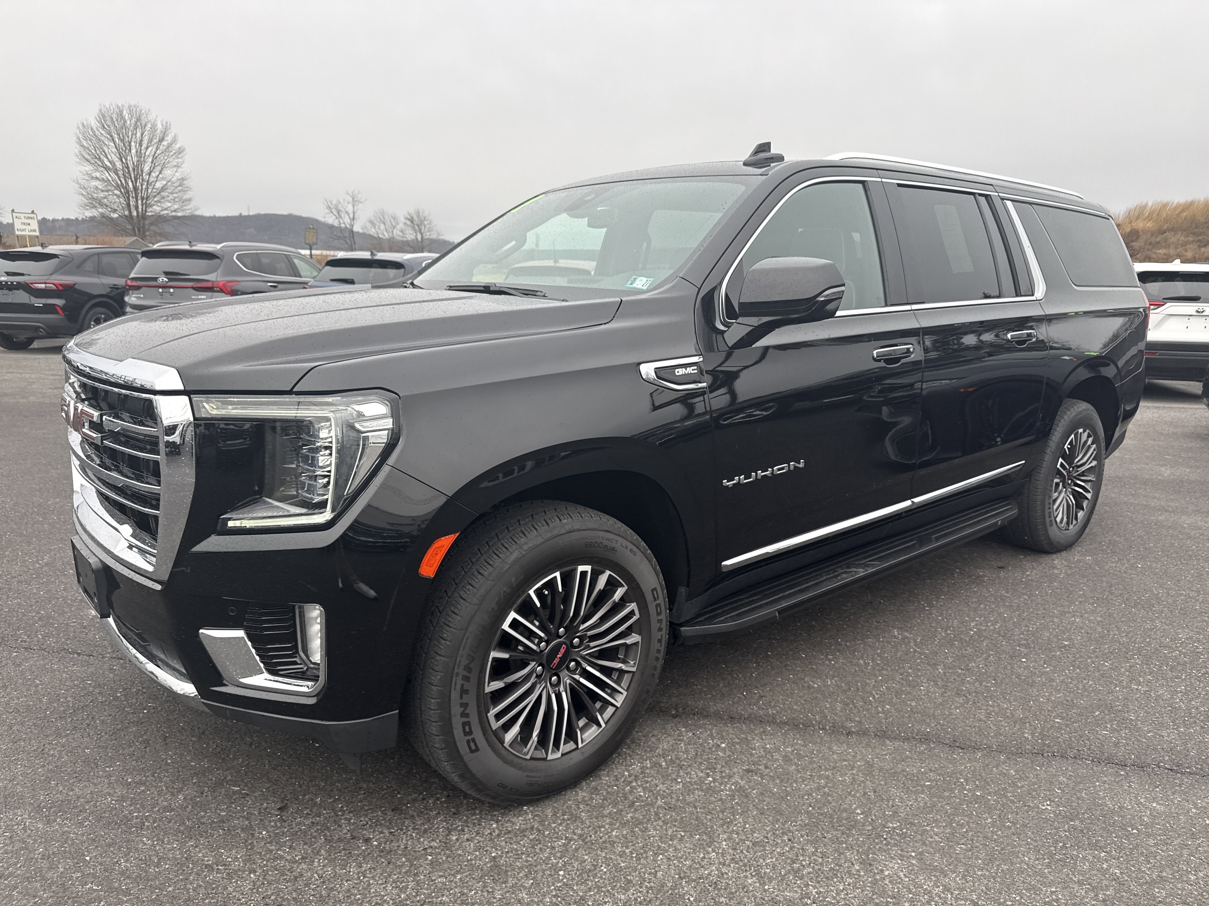 2022 GMC Yukon XL SLT