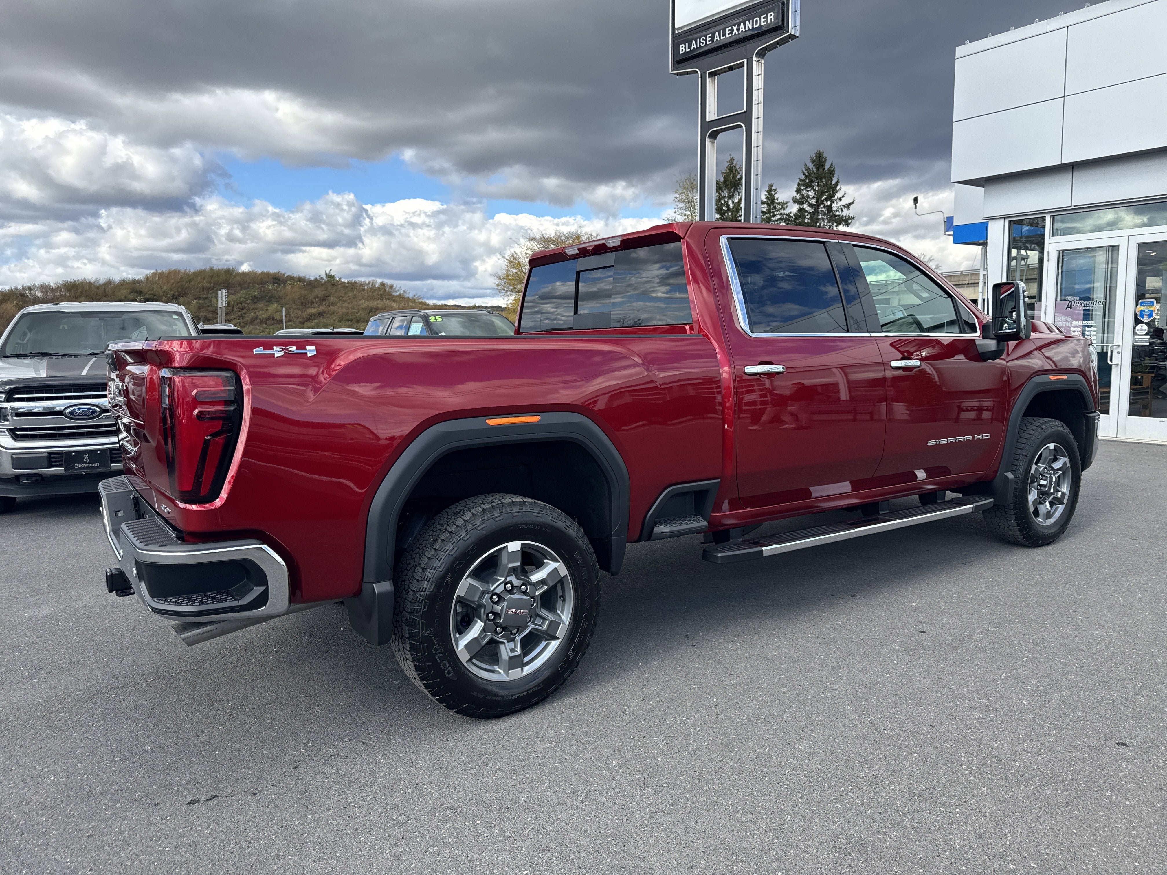 2026 GMC Sierra 2500 HD SLT