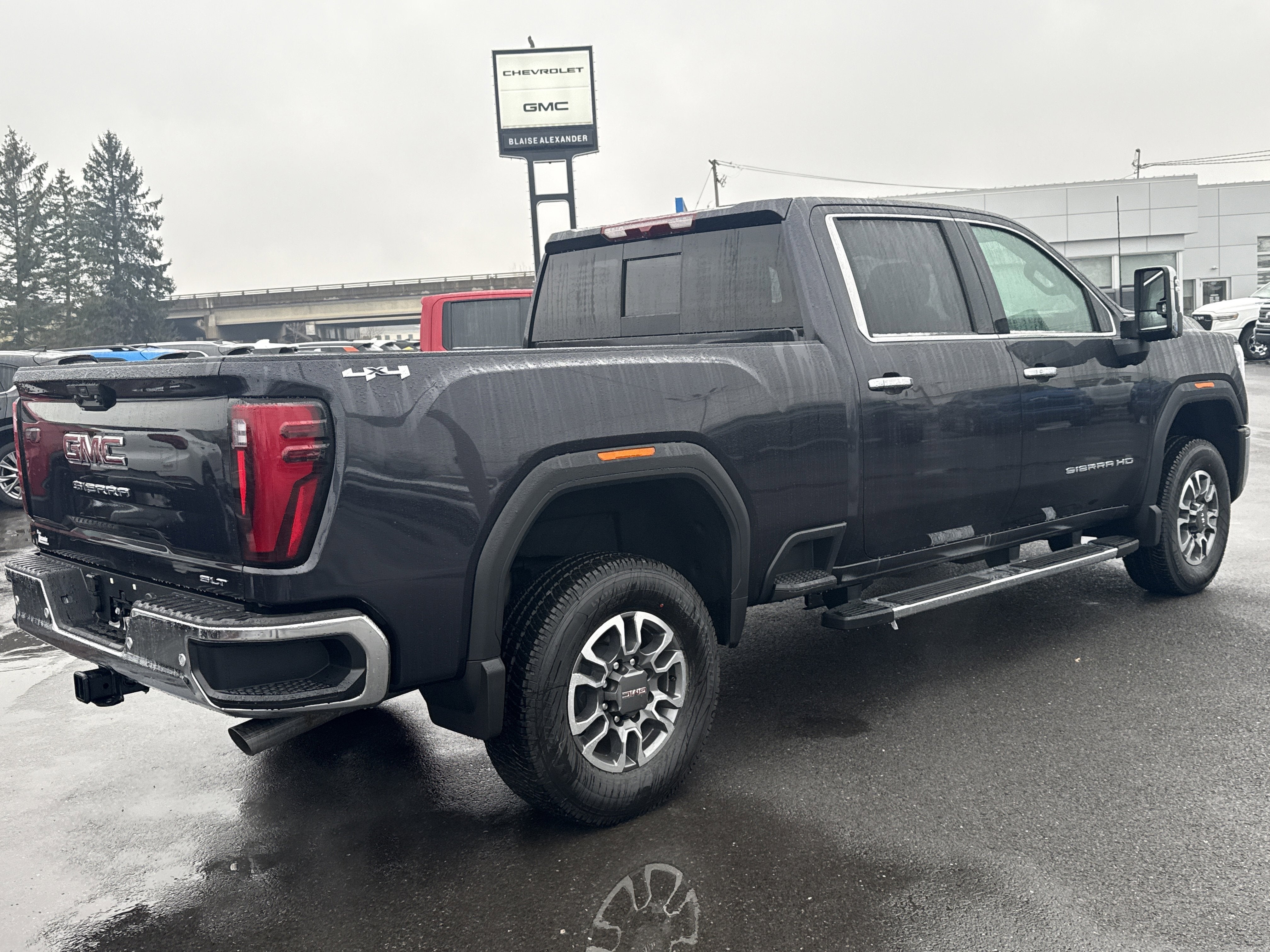 2026 GMC Sierra 2500 HD SLT