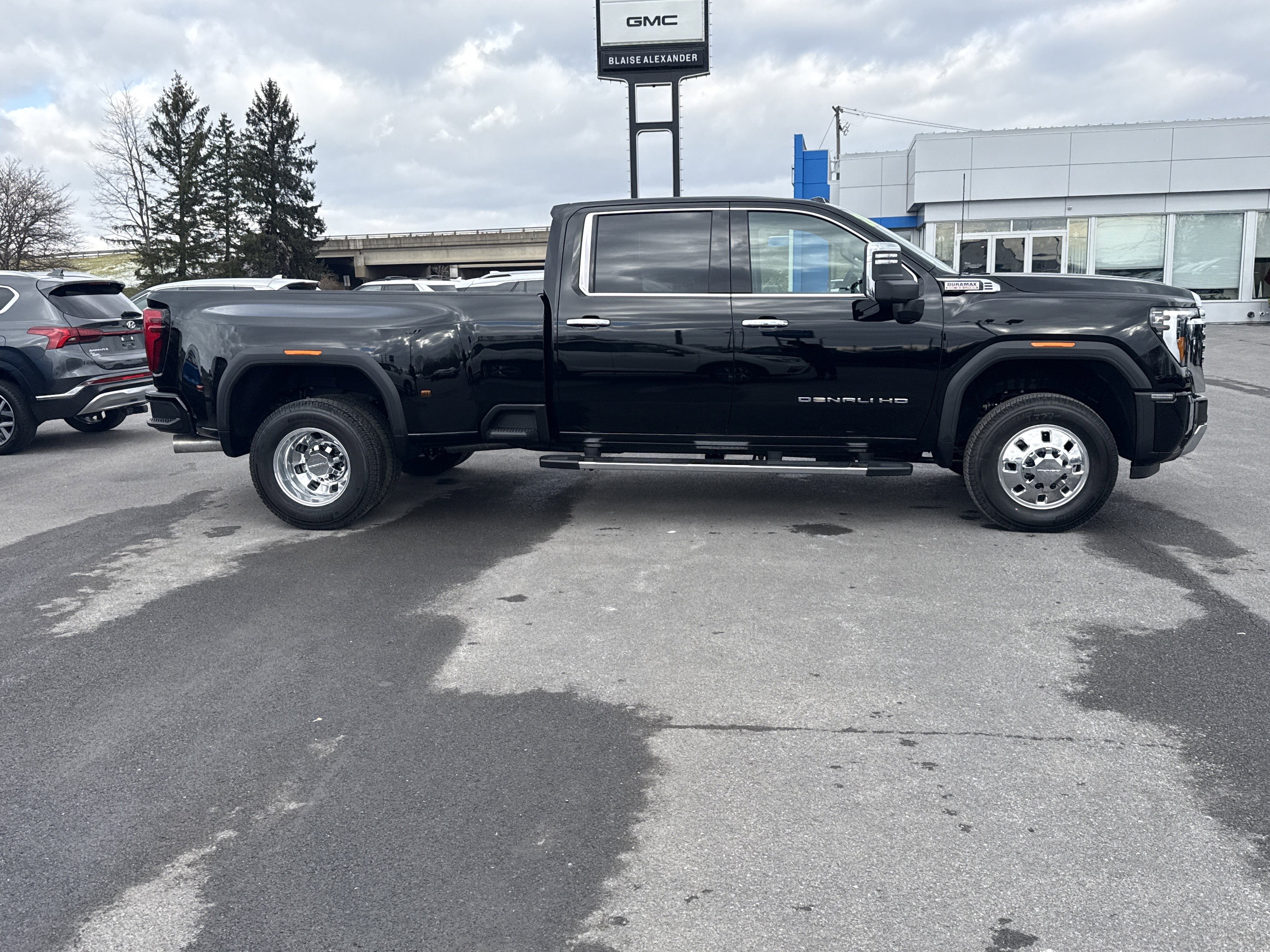 2026 GMC Sierra 3500 HD Denali DRW