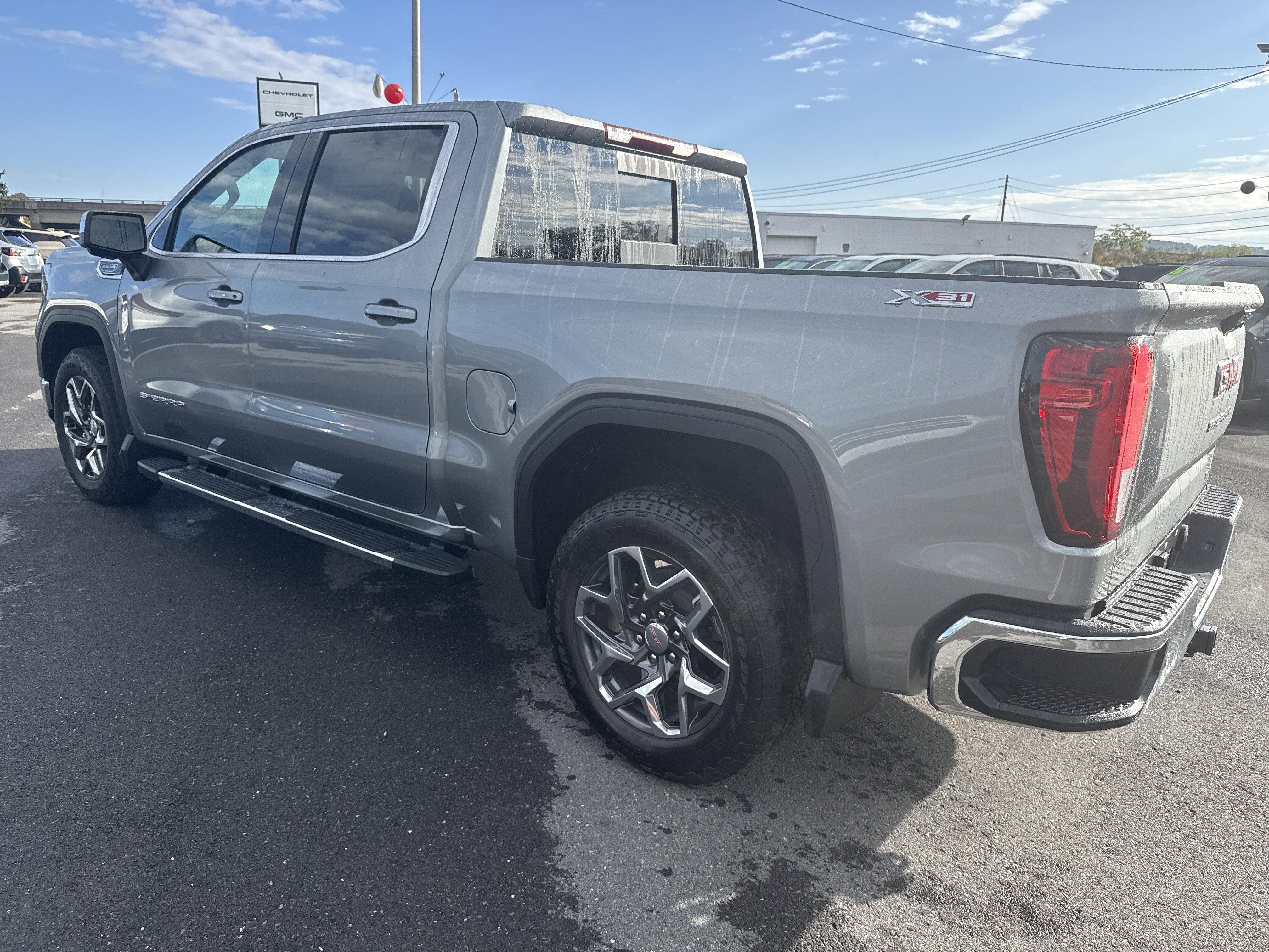 2026 GMC Sierra 1500 SLE