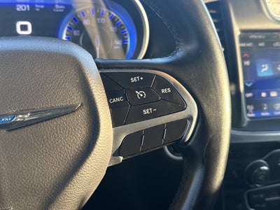 2016 Chrysler 300 Limited