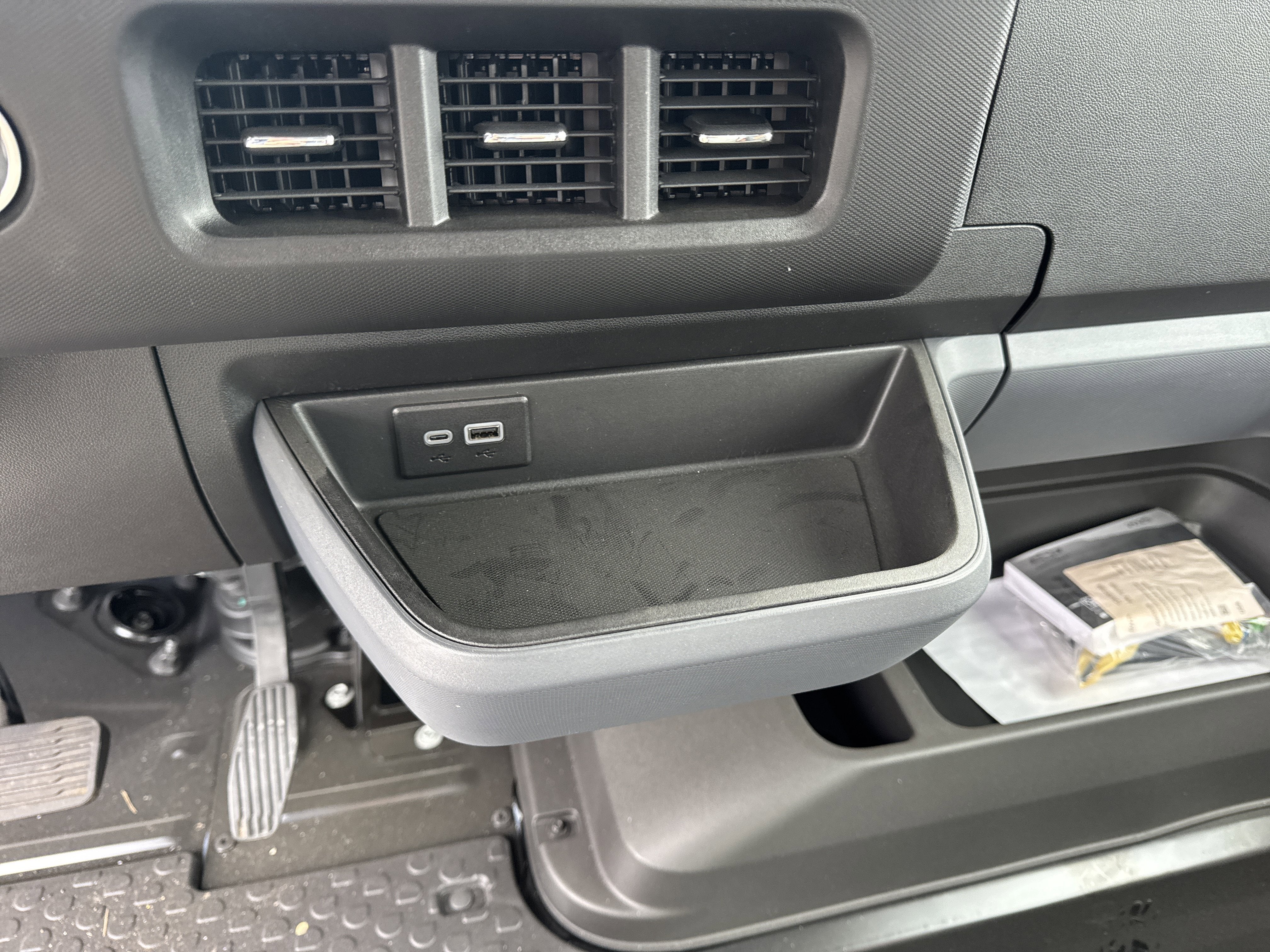 2025 Chevrolet BrightDrop 400 AWD 400