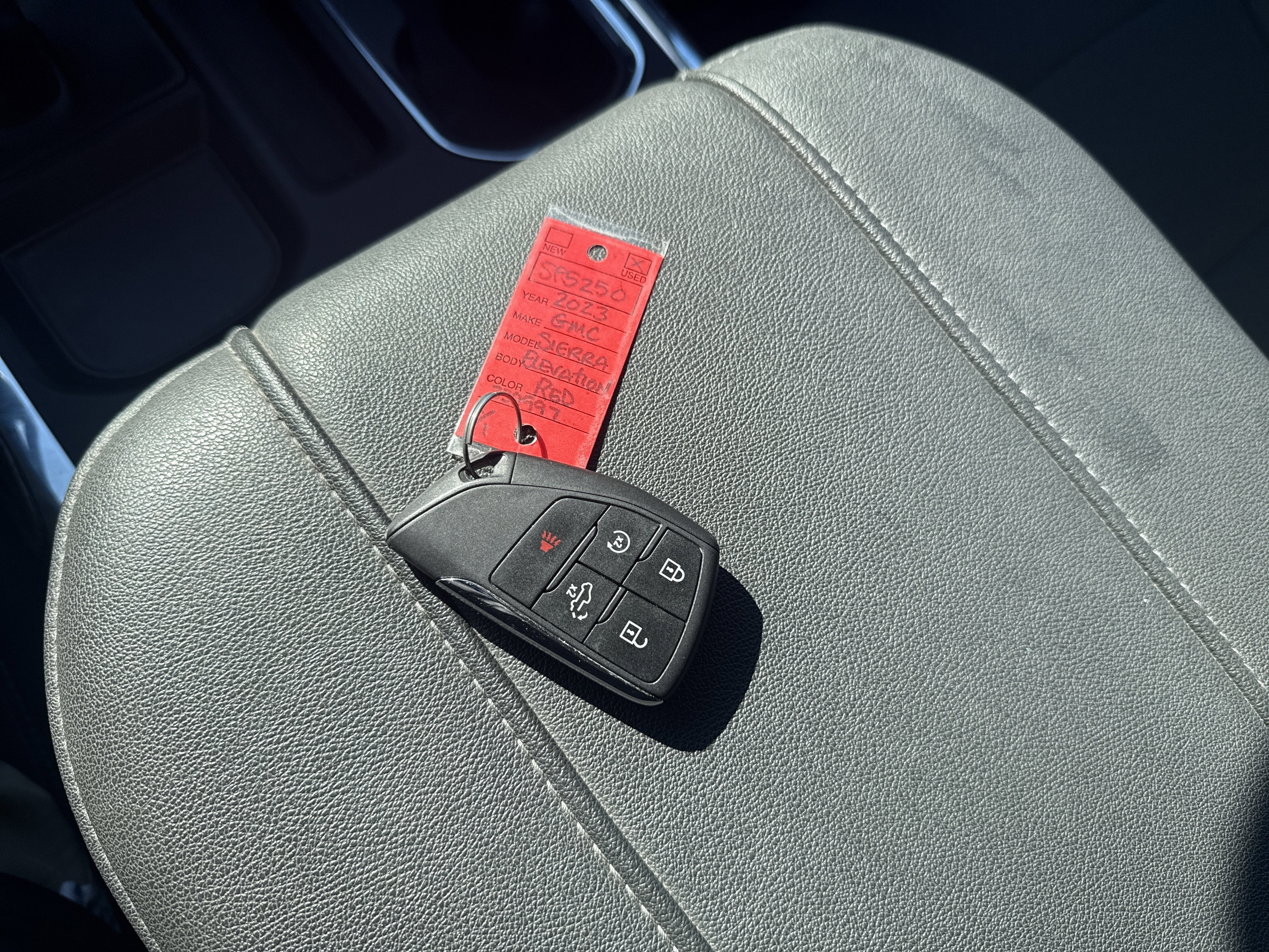 2023 GMC Sierra 1500 Elevation