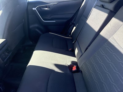 2023 Toyota RAV4 Hybrid SE