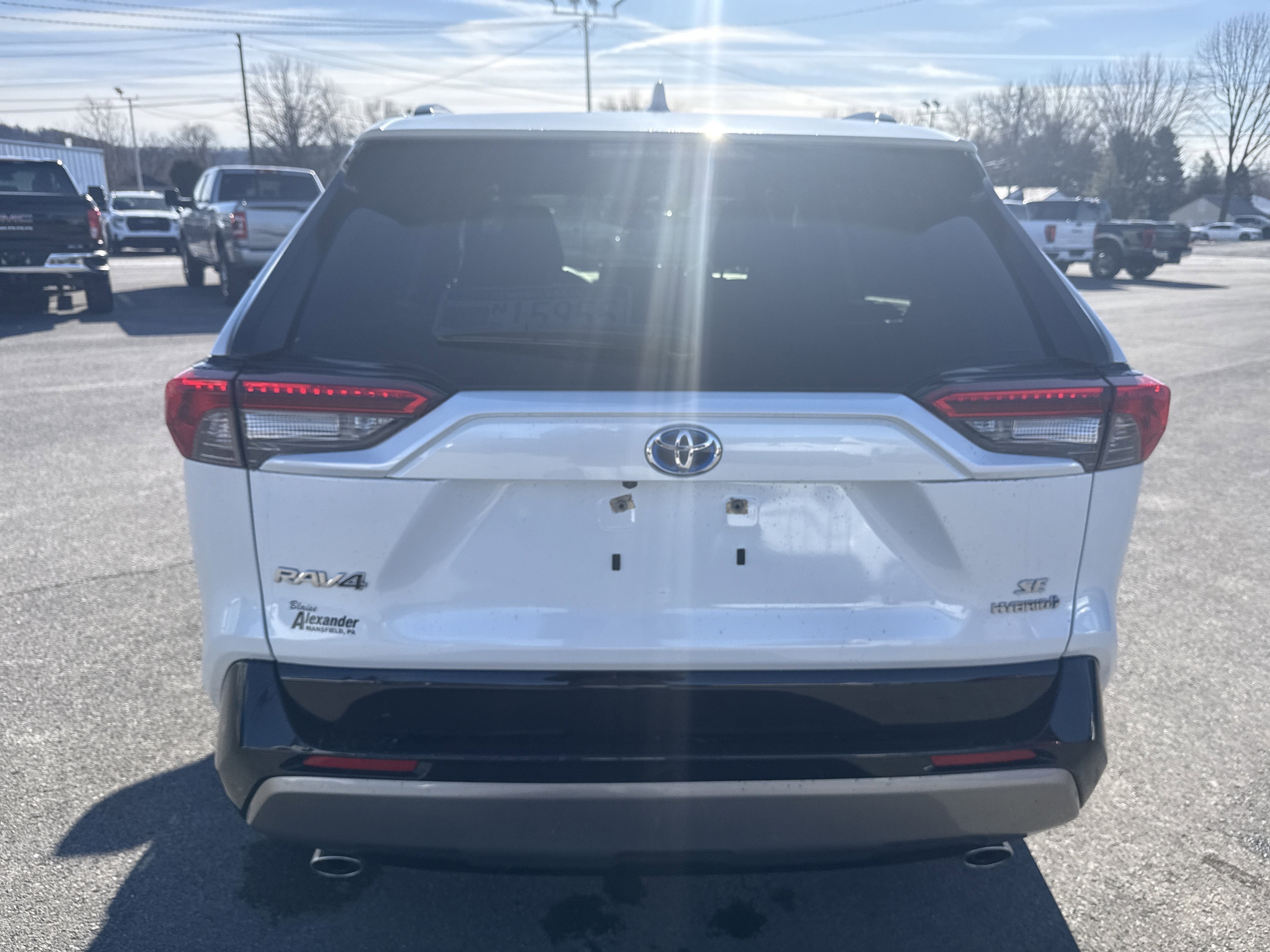 2023 Toyota RAV4 Hybrid SE