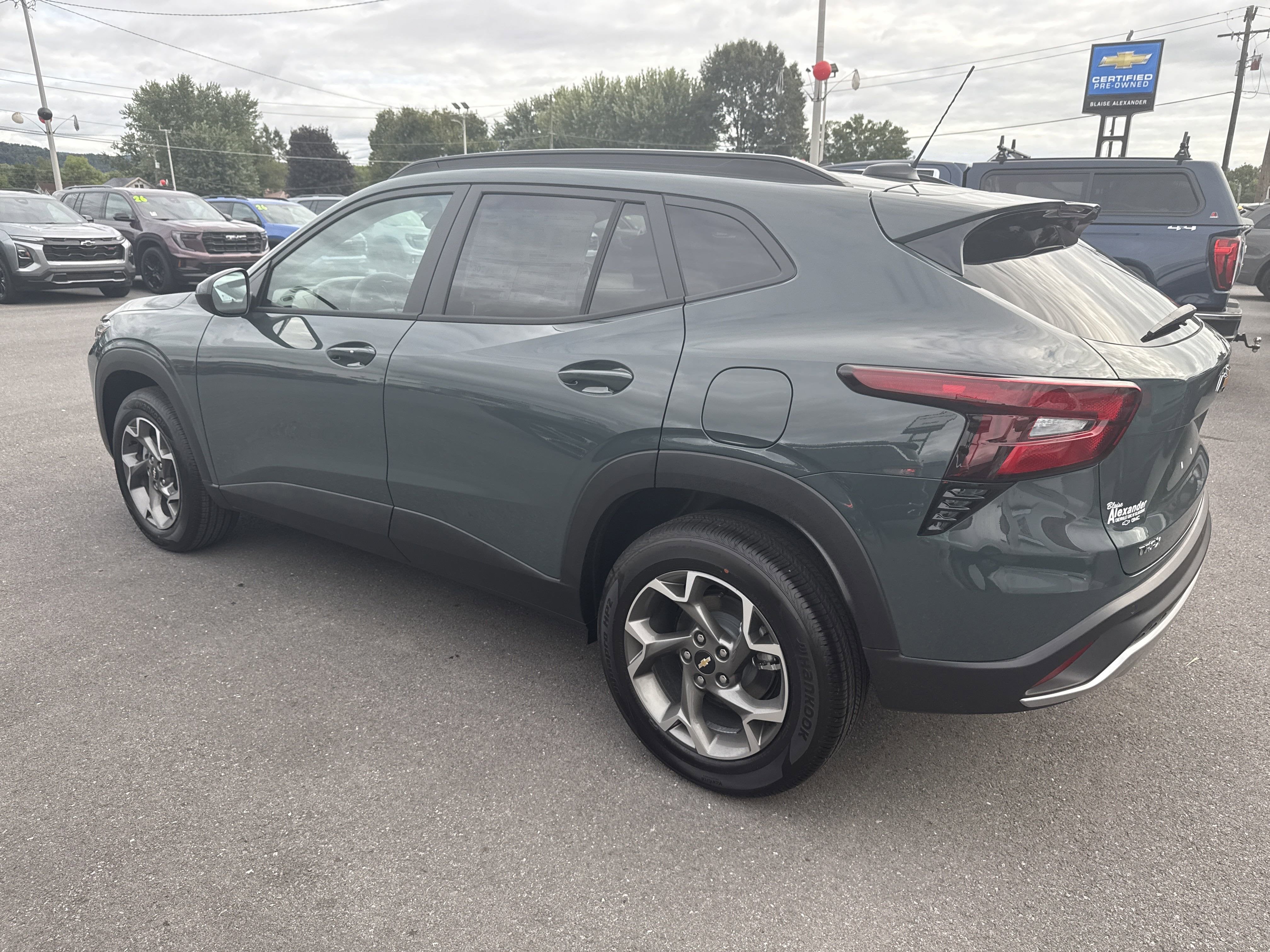 2025 Chevrolet Trax LT