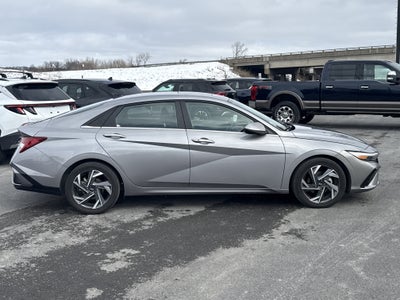 2025 Hyundai Elantra SEL Convenience