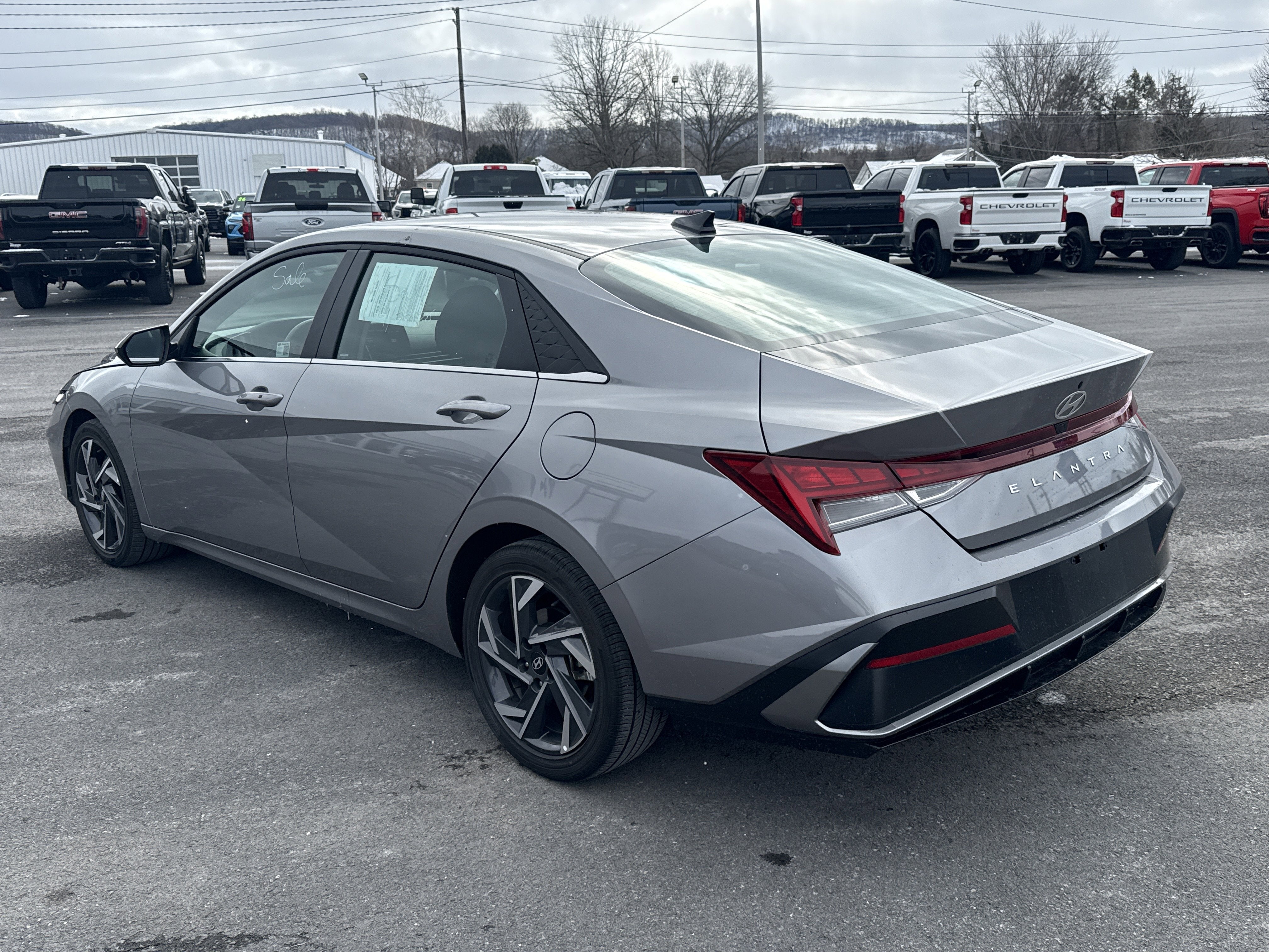 2025 Hyundai Elantra SEL Convenience