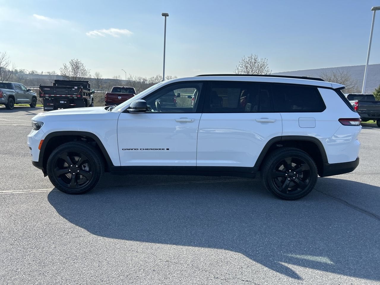 2023 Jeep Grand Cherokee L Altitude
