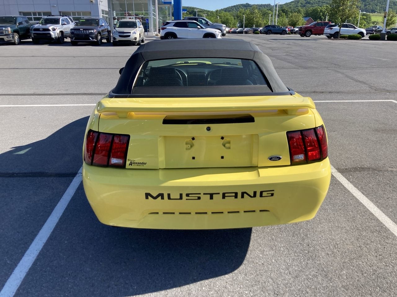 2003 Ford Mustang Deluxe