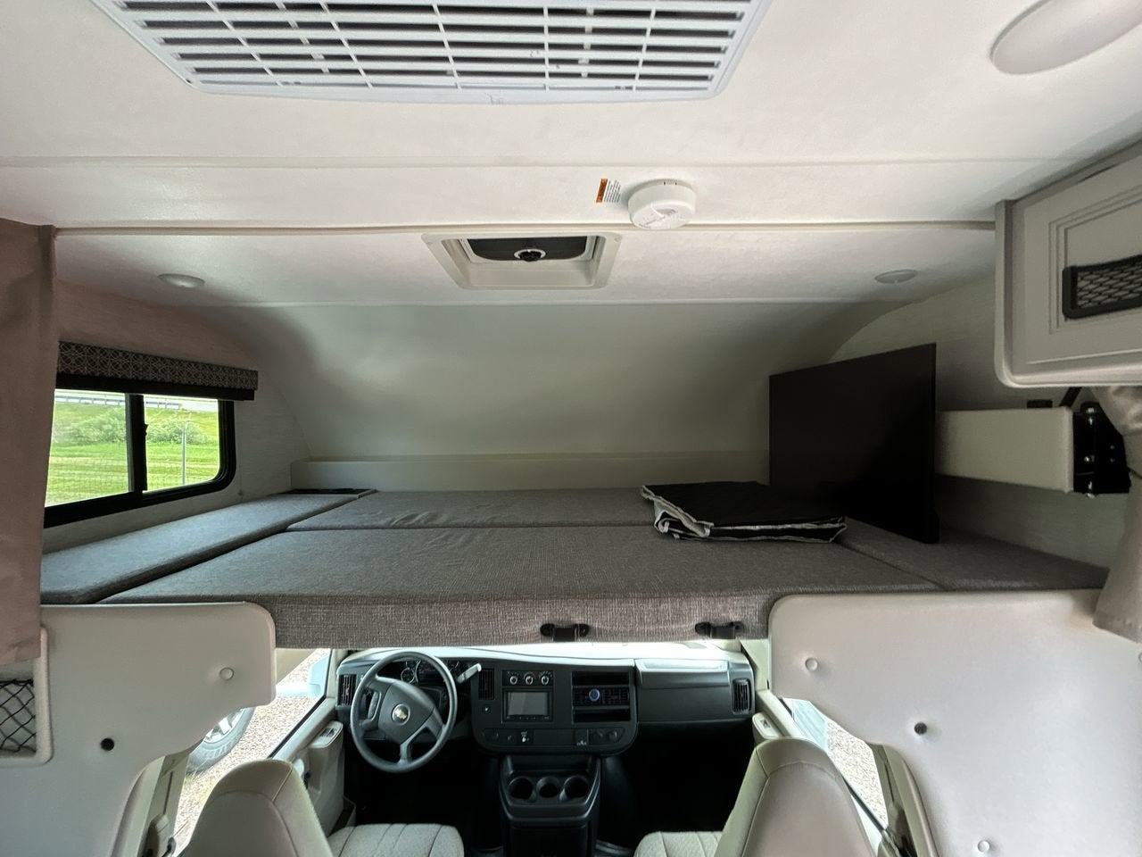 2024 THOR QUANTUM Van 159"
