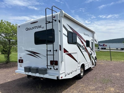 2024 THOR QUANTUM Van 159"