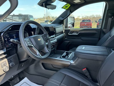 2025 Chevrolet Silverado 3500HD High Country