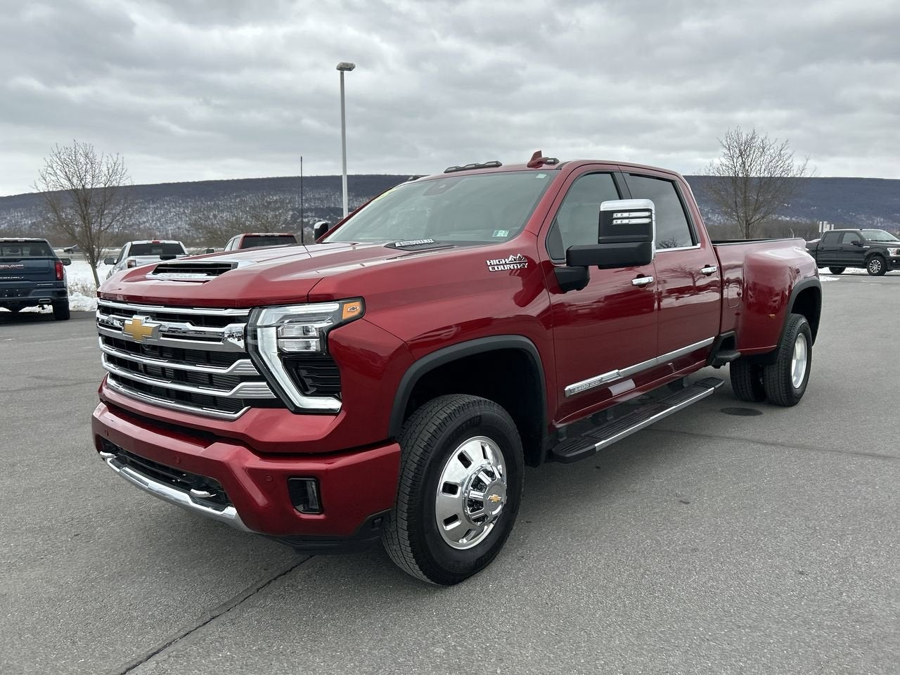 2025 Chevrolet Silverado 3500HD High Country