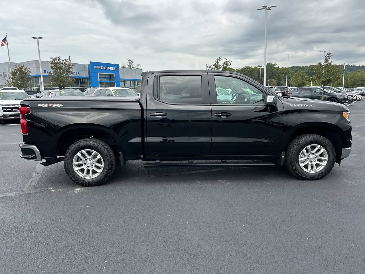 2024 Chevrolet Silverado 1500 LT