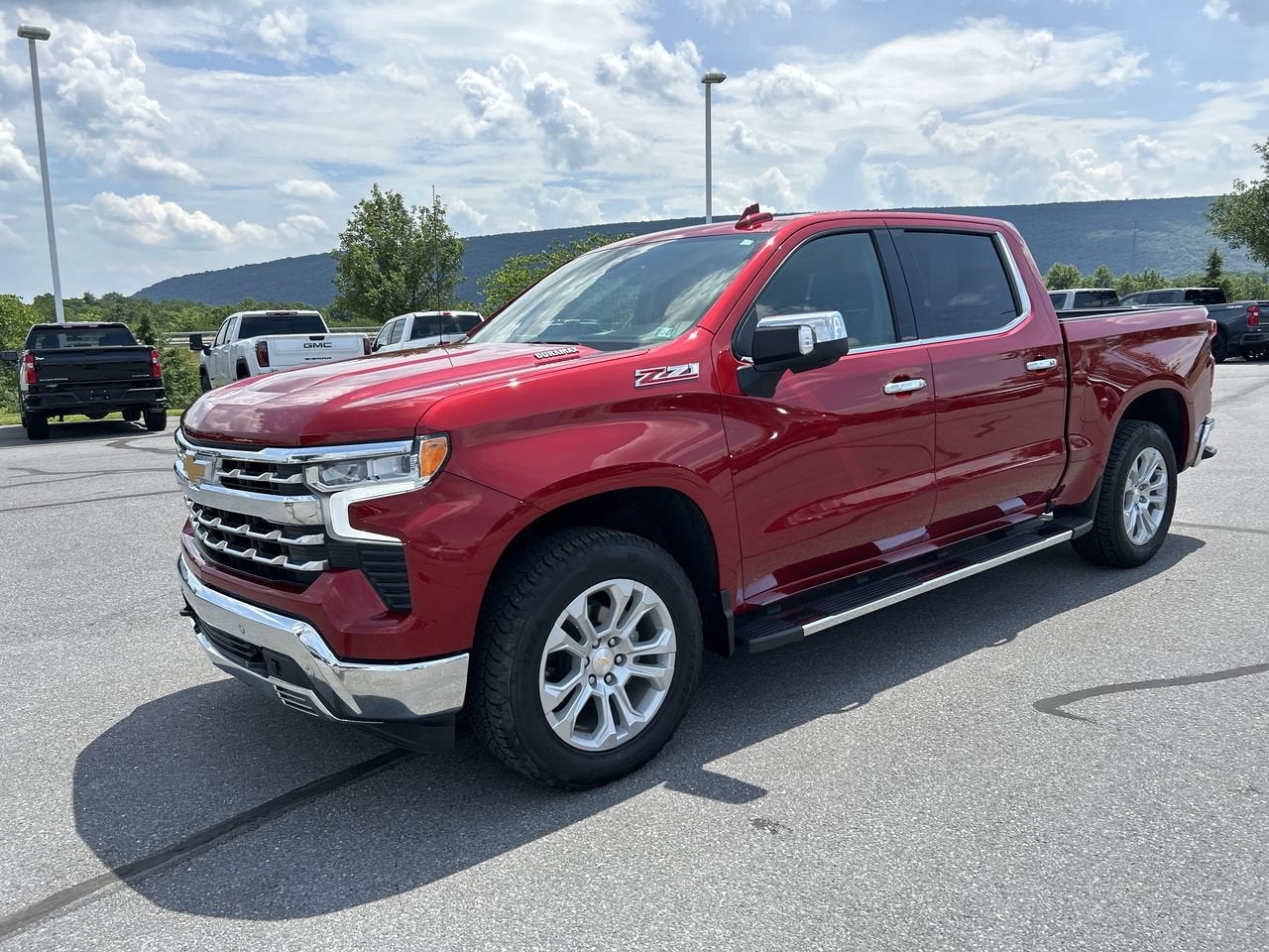 2025 Chevrolet Silverado 1500 LTZ