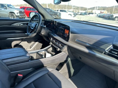 2025 Chevrolet Traverse AWD LT