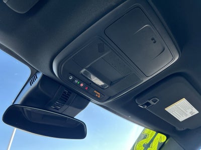 2025 Chevrolet Traverse AWD LT