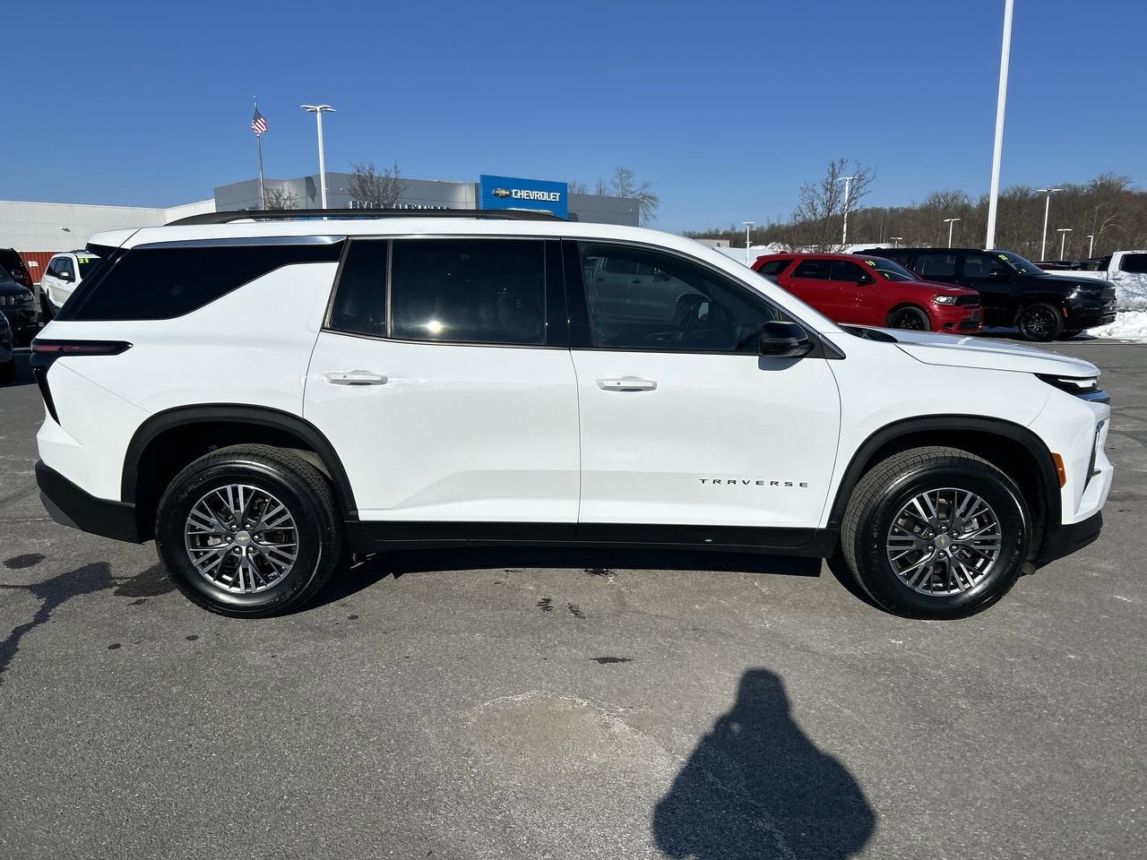 2025 Chevrolet Traverse AWD LT