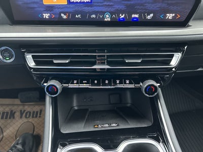 2025 Chevrolet Traverse AWD LT