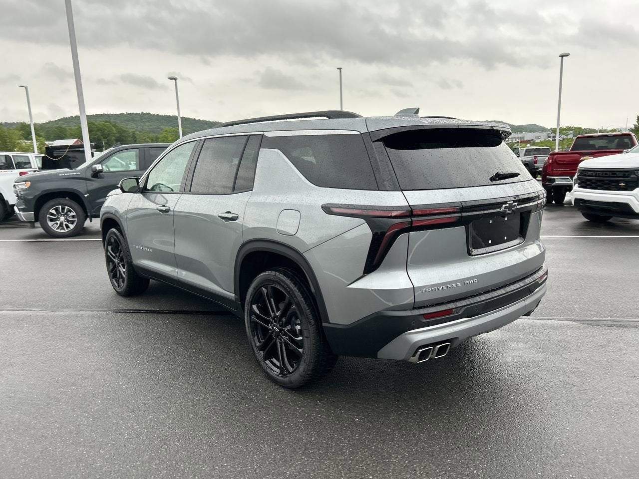 2025 Chevrolet Traverse AWD LT