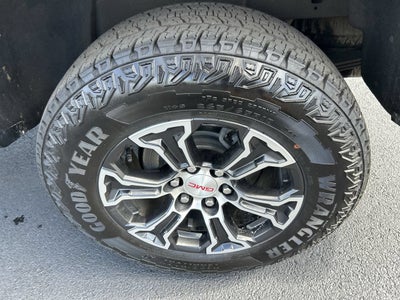 2024 GMC Canyon 4WD AT4