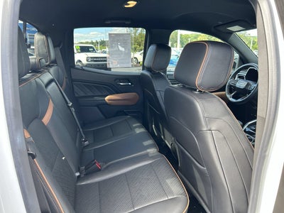 2024 GMC Canyon 4WD AT4