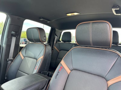 2024 GMC Canyon 4WD AT4