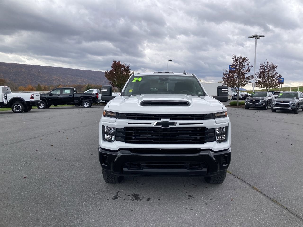 2024 Chevrolet Silverado 2500HD Custom