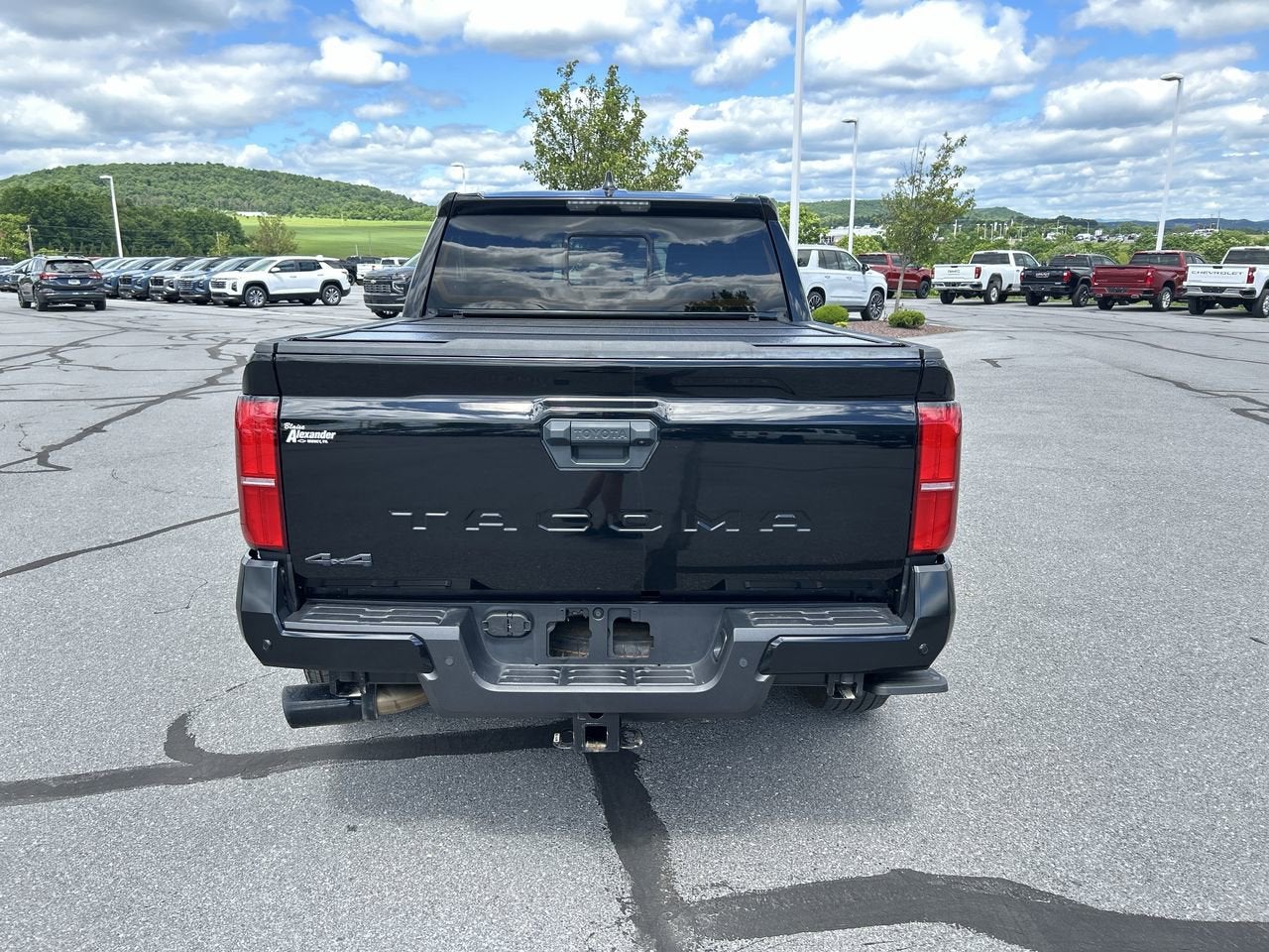 2024 Toyota Tacoma 4WD SR5