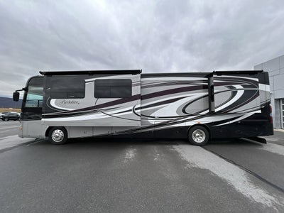 2015 FOREST RIVER BERKSHIRE XL 40BH